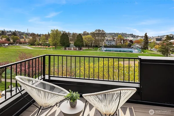 $979,000 | 942 Northwest 54th Street, Seattle, WA 98107