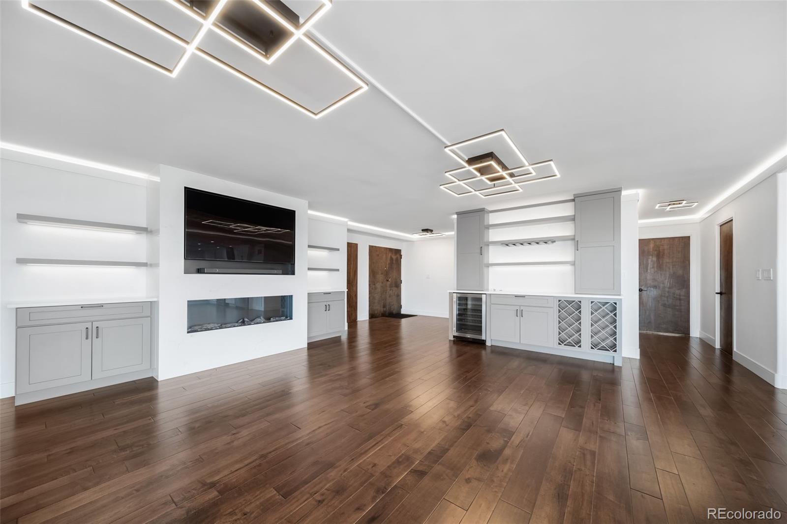 1551 Larimer Street, Unit 1901 Denver, CO 80202 - Photo 7 of 42