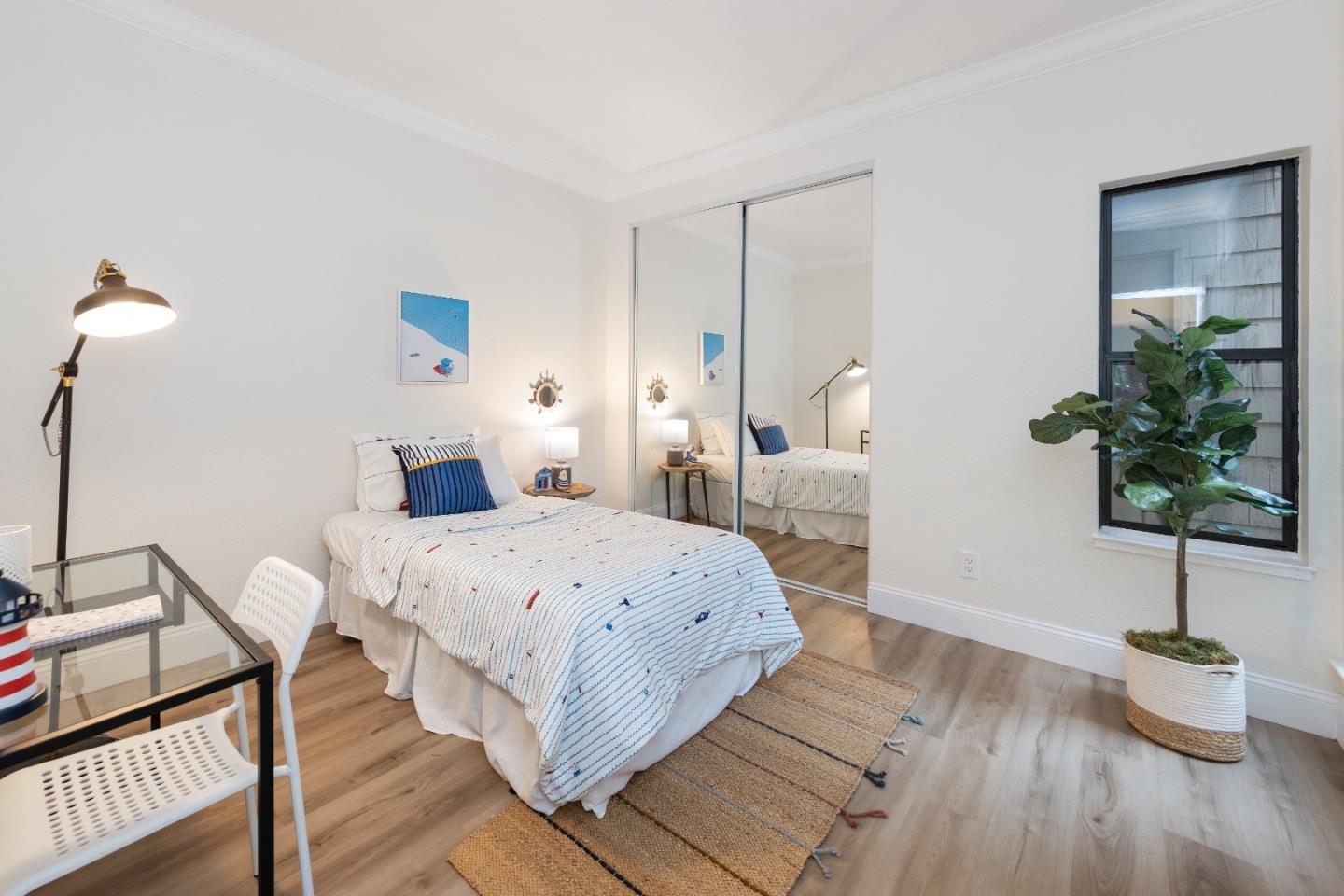 366 South Overlook Drive San Ramon, CA 94582 - Photo 18 of 31 a bedroom with a bed and a potted plant