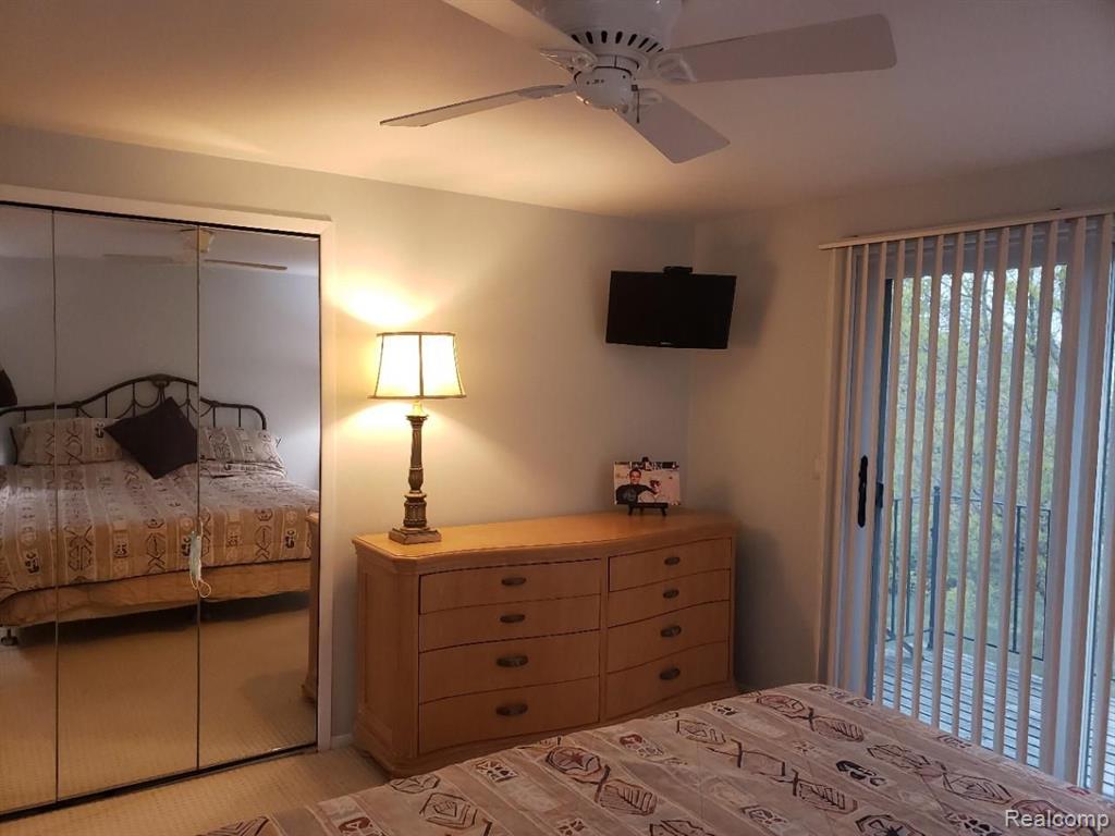 1903 Allenway Court, Unit 98 Rochester Hills, MI 48309 - Photo 4 of 27