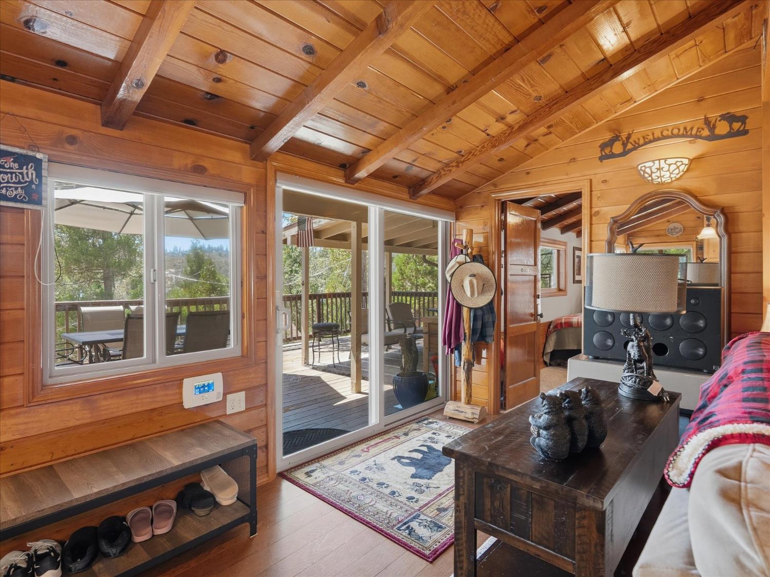 53746 Acorn Road Bass Lake, CA 93604 - Photo 10 of 39 Gallery Image 10