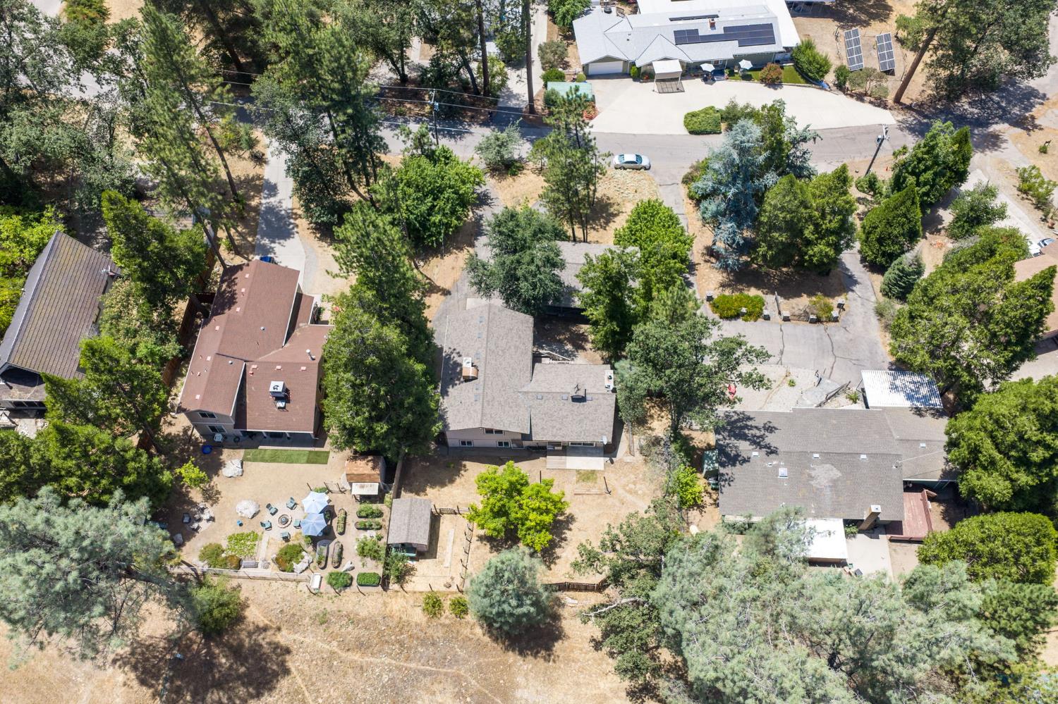 39749 Pine Ridge Road Oakhurst, CA 93644 - Photo 47 of 58