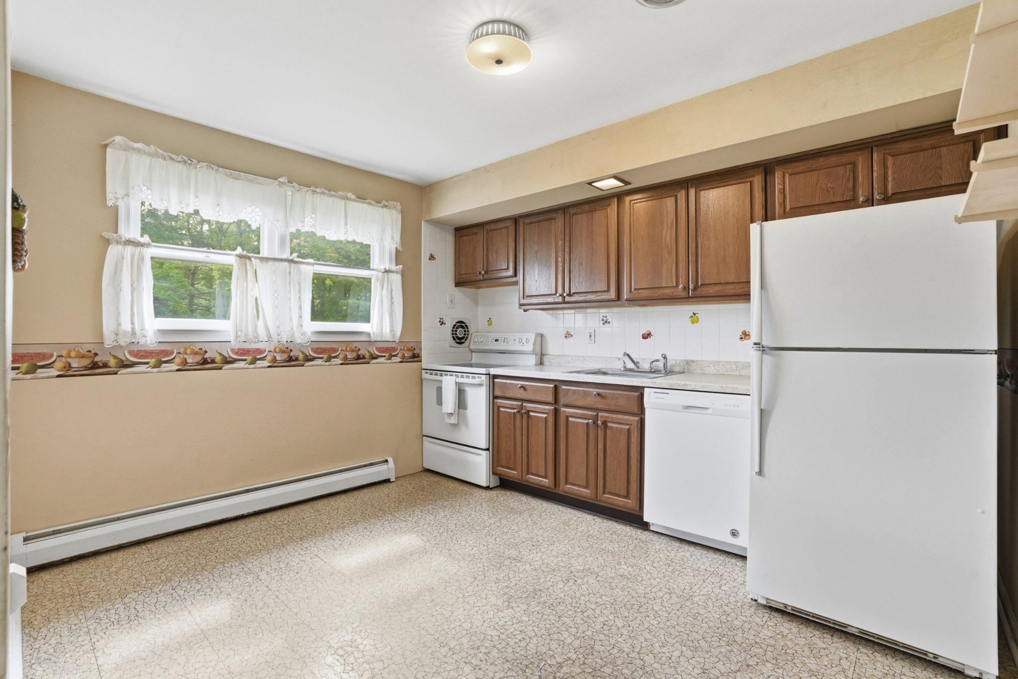 330 Wexford Road Red Hill, PA 18076 - Photo 9 of 54 Kitchen