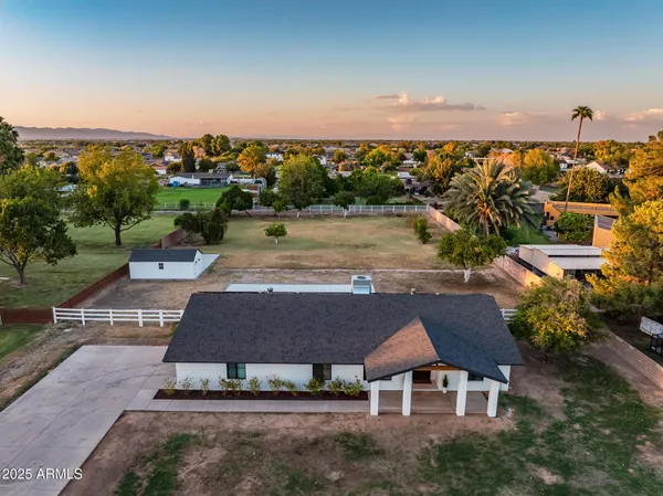 $999,000 | 16622 West Watkins Street, Goodyear, AZ 85338