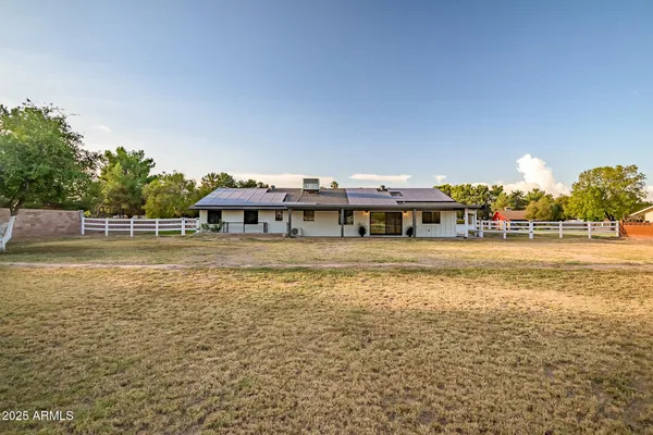 $999,000 | 16622 West Watkins Street, Goodyear, AZ 85338