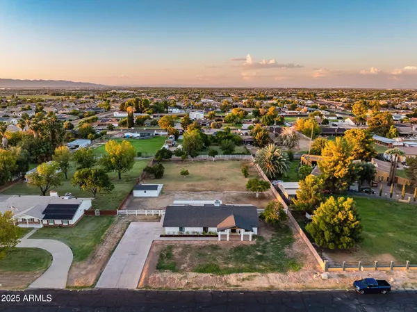 $999,000 | 16622 West Watkins Street, Goodyear, AZ 85338