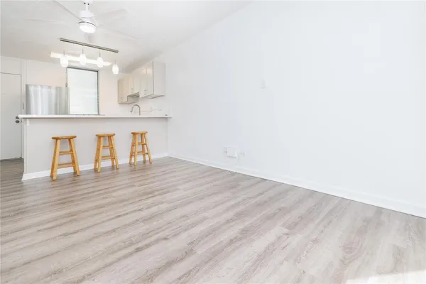 $3,200 | 45-697 Kamehameha Highway, Unit 112, Kaneohe, HI 96744