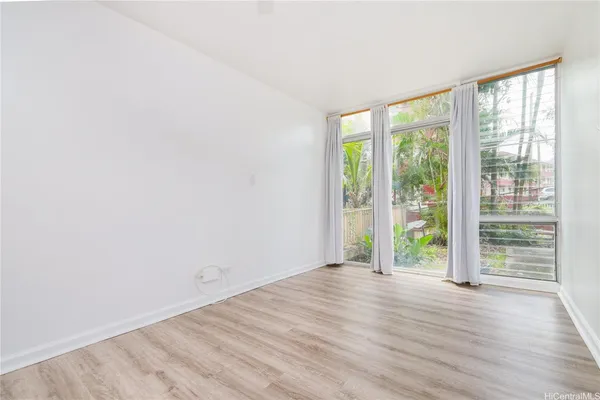 $3,200 | 45-697 Kamehameha Highway, Unit 112, Kaneohe, HI 96744