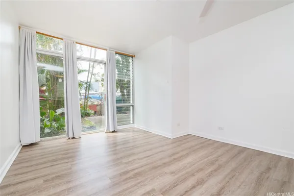 $3,200 | 45-697 Kamehameha Highway, Unit 112, Kaneohe, HI 96744