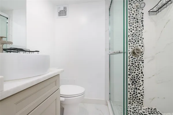 $3,200 | 45-697 Kamehameha Highway, Unit 112, Kaneohe, HI 96744