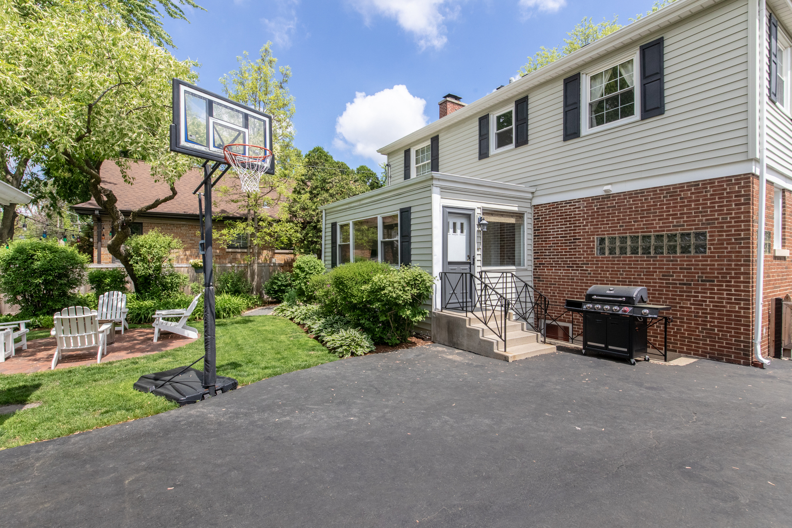 1116 South Aldine Avenue Park Ridge, IL 60068 - Photo 27 of 31 a view of a house with a yard and sitting area