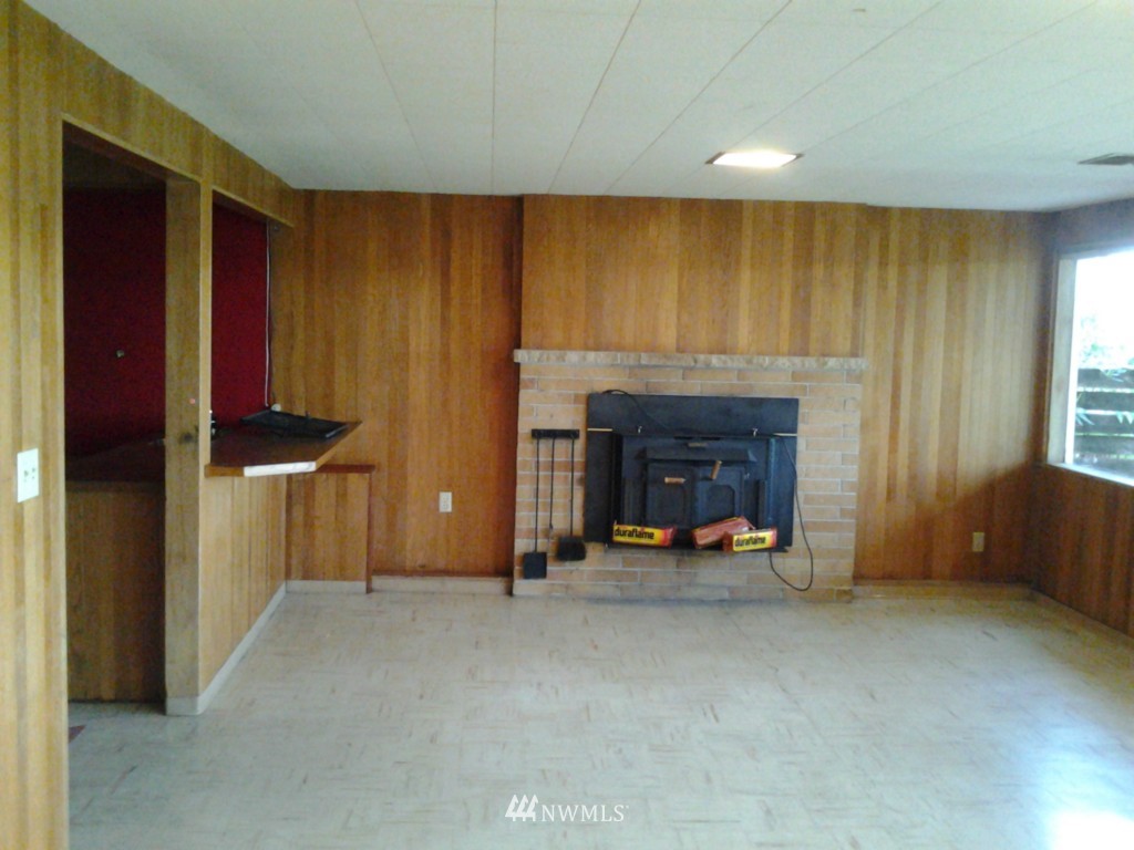 10008 Rainier Avenue South Seattle, WA 98178 - Photo 10 of 12