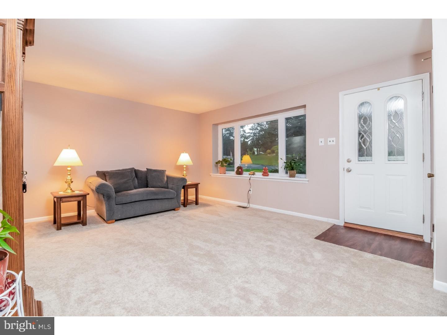 200 Surrey Road Chalfont, PA 18914 - Photo 4 of 23 Living Room
