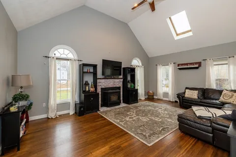 $849,900 | 142 River Road, Pepperell, MA 01463