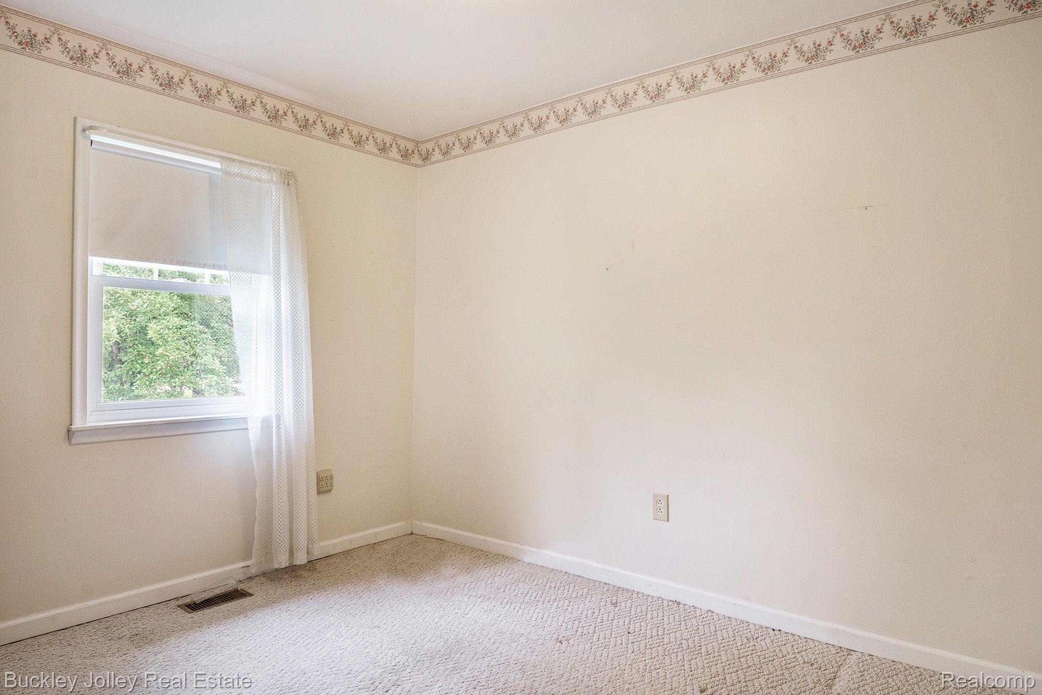 3824 East Coon Lake Road Howell, MI 48843 - Photo 6 of 14 All Bedrooms are Carpeted