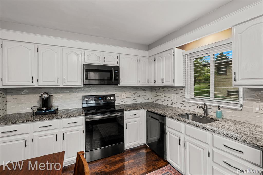 207 Old Perch Road Rochester Hills, MI 48309 - Photo 7 of 27
