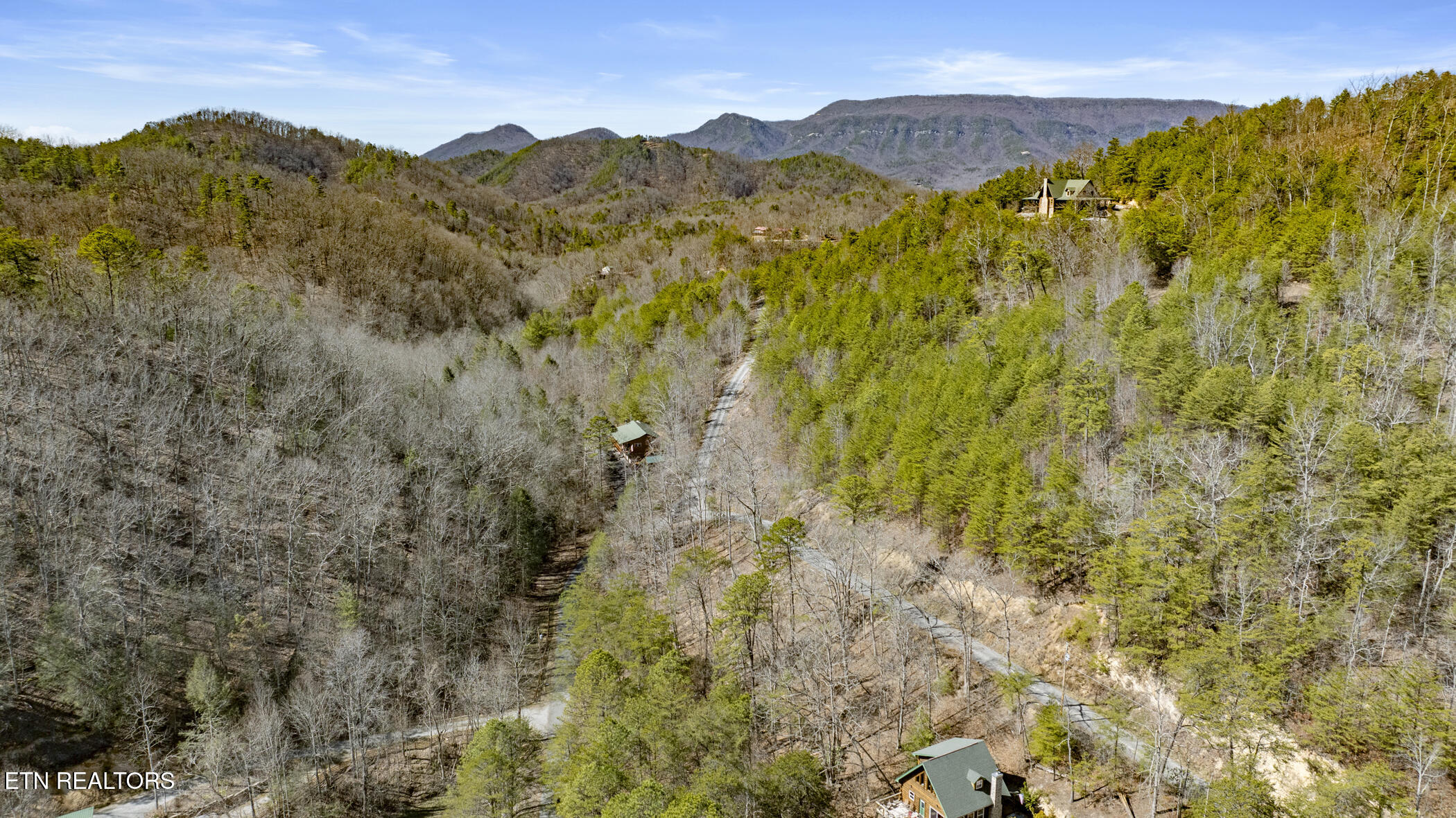 COVE HOLLOW 13