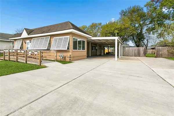 $289,900 | 347 Goodhope Street, Norco, LA 70079