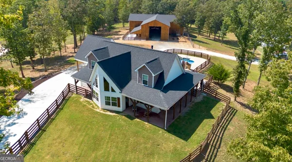 a view of house with a outdoor space