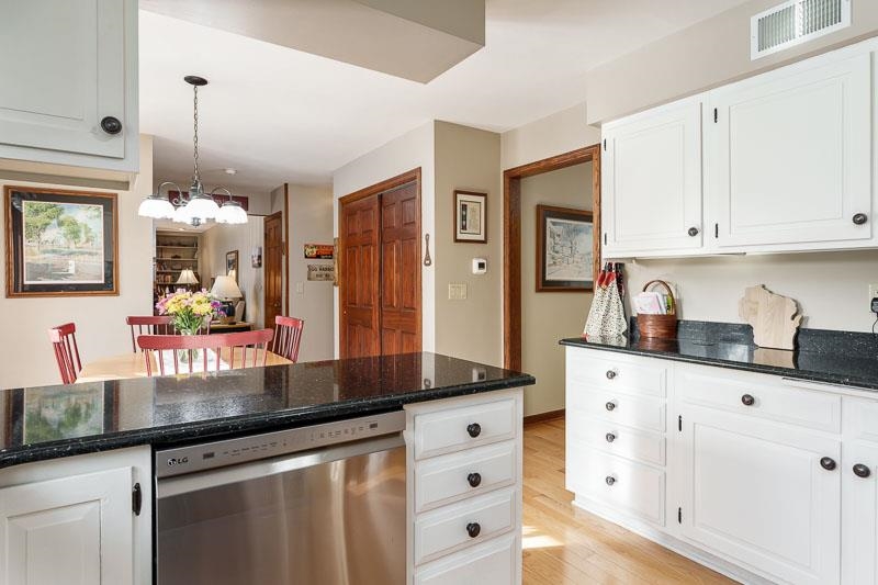 3479 Field Crest Court Beloit, WI 53511 - Photo 15 of 57