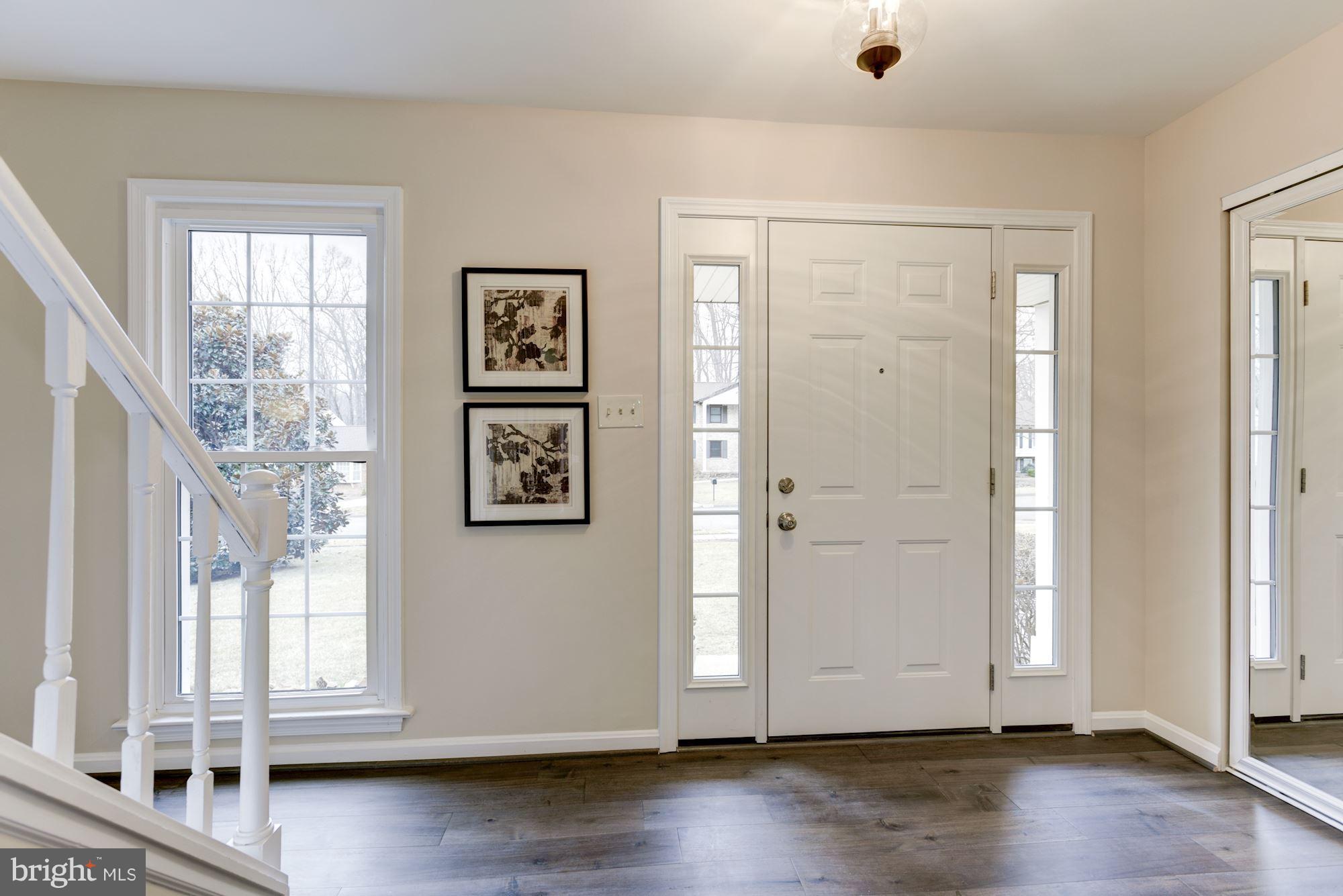 12352 Lima Lane Reston, VA 20191 - Photo 2 of 26 Open Foyer (General)