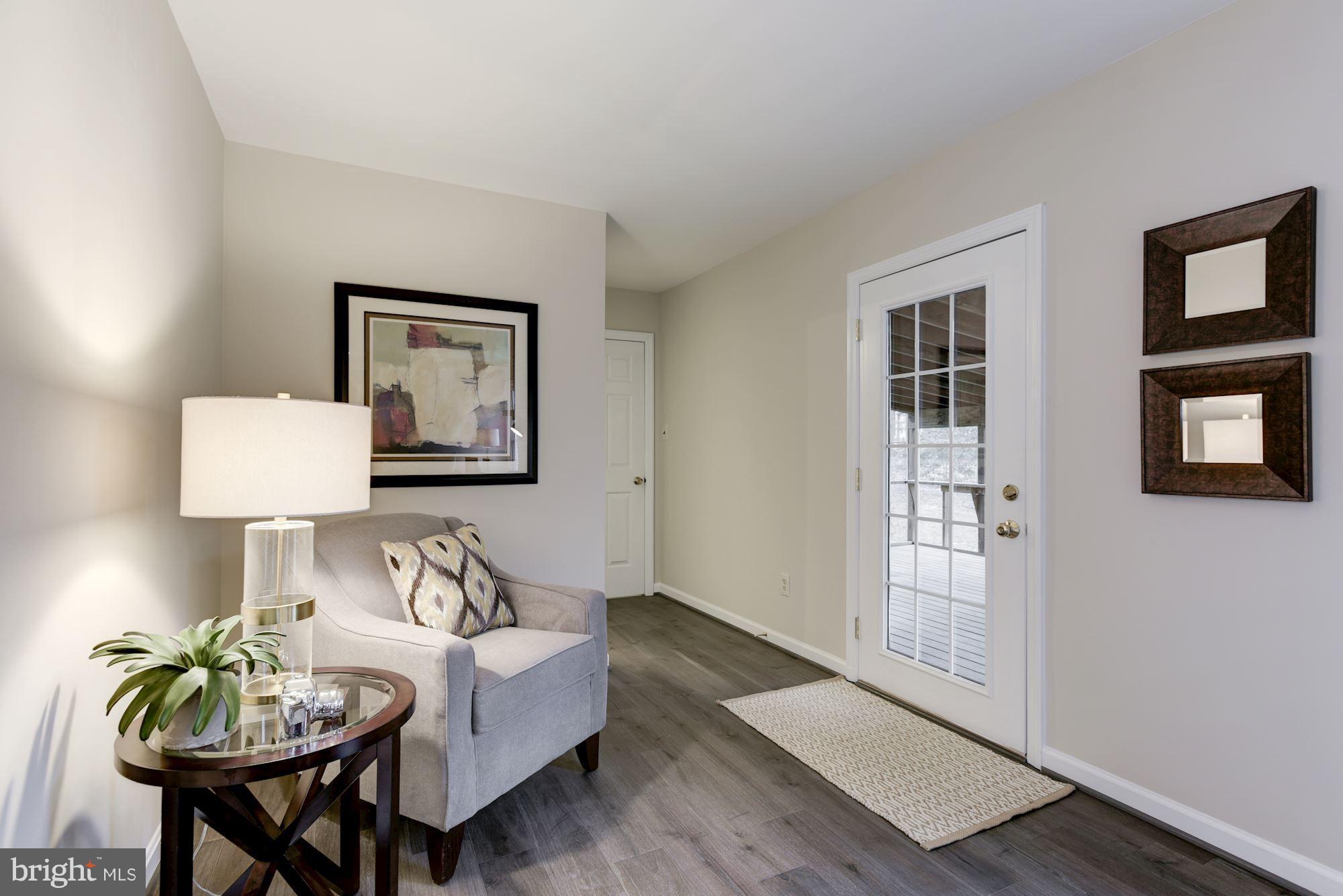 12352 Lima Lane Reston, VA 20191 - Photo 14 of 26 Interior Space