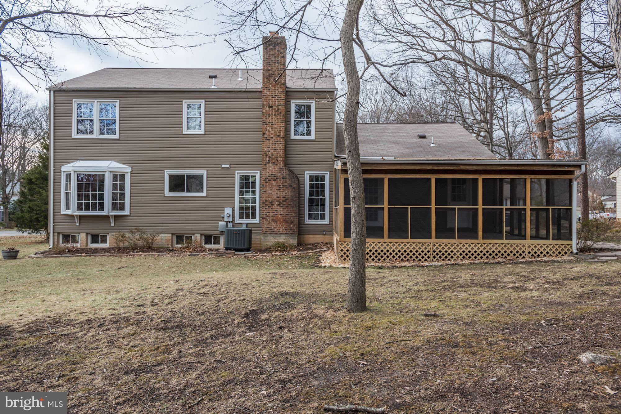 12352 Lima Lane Reston, VA 20191 - Photo 23 of 26 Private Backyard