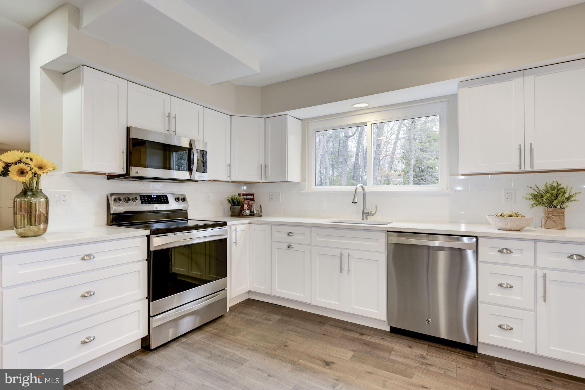 12352 Lima Lane Reston, VA 20191 - Photo 7 of 26 New Gourmet Kitchen w/ Stone Counters