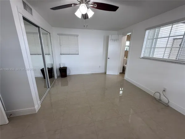 $2,000 | 11602 Northwest 58th Avenue, Unit EFF, Hialeah, FL 33012