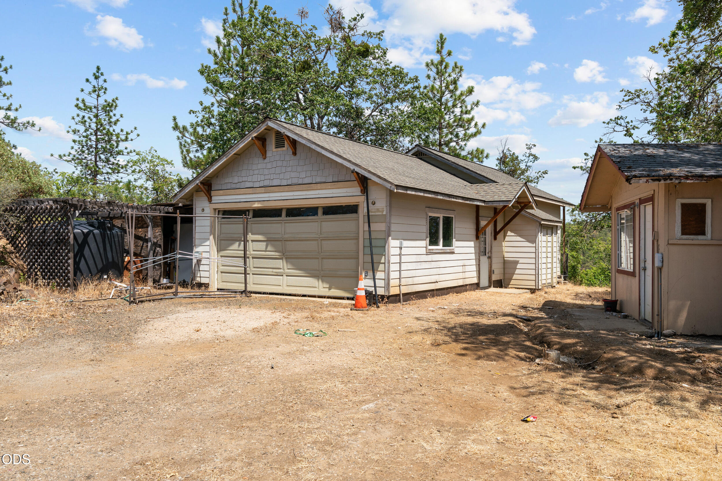 3840 Beagle Road White City, OR 97503 - Photo 6 of 32
