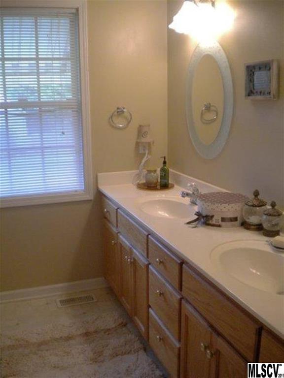 3479 Spring Branch Court Conover, NC 28613 - Photo 6 of 25 Gallery Image 6