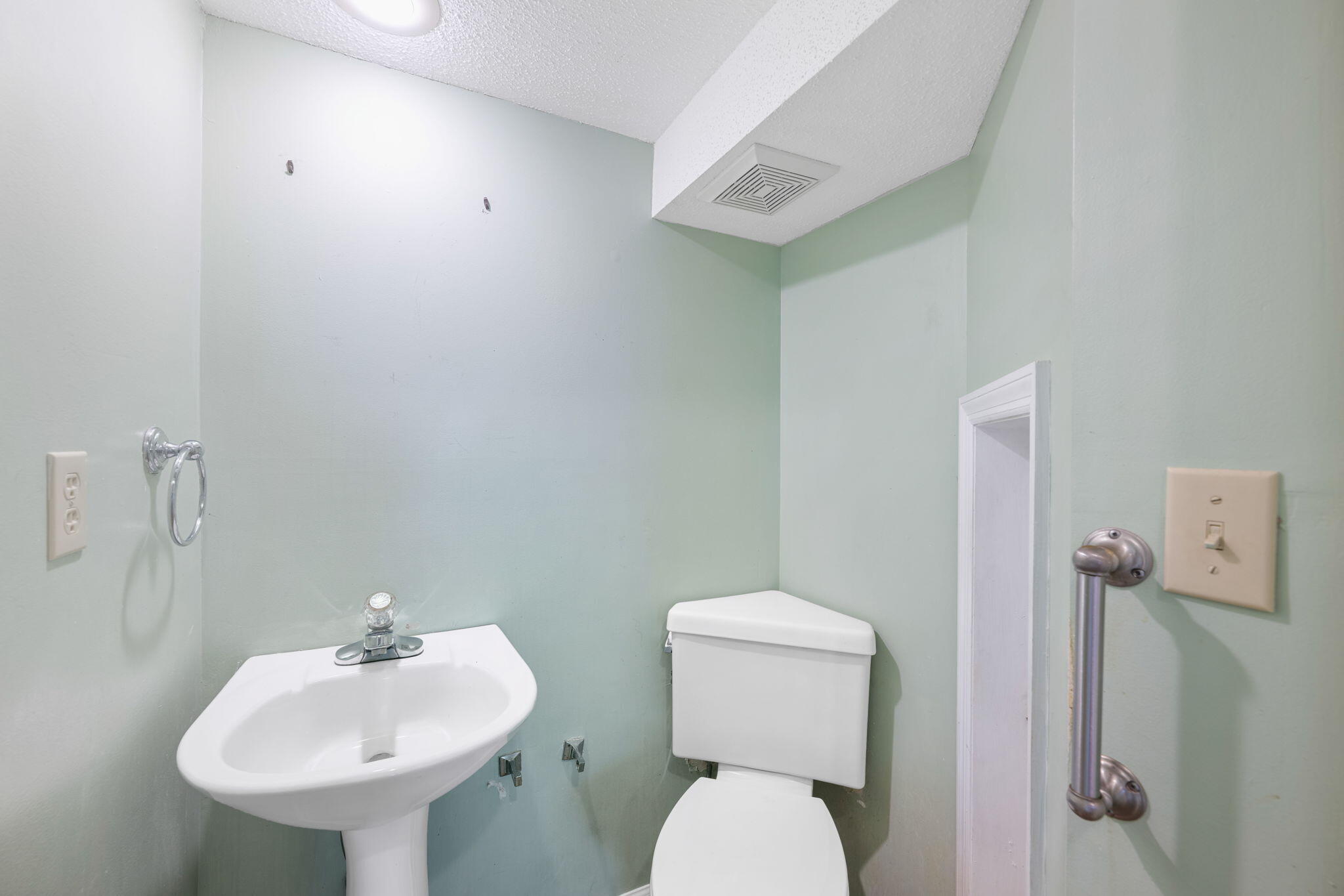 144 Lee Drive Ringgold, GA 30736 - Photo 22 of 49 22-web-or-mls-DSC_2490-13