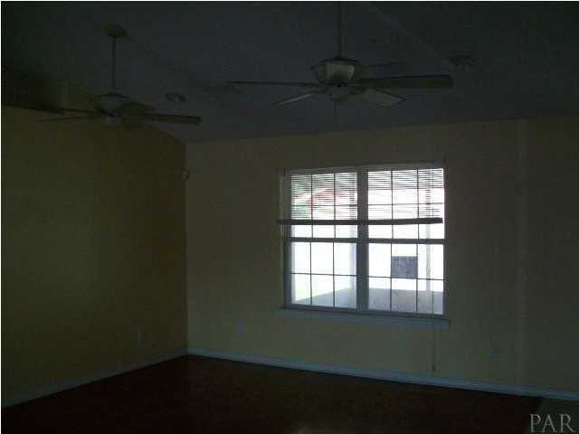 5590 Muldoon Road Pensacola, FL 32526 - Photo 5 of 16 Gallery Image 5