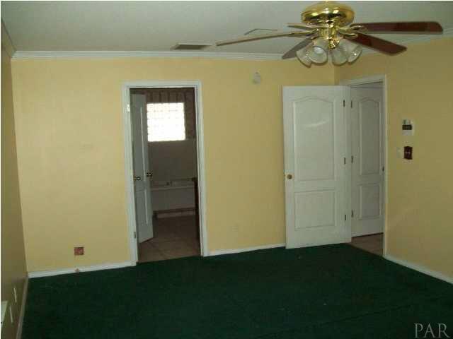 5590 Muldoon Road Pensacola, FL 32526 - Photo 9 of 16 Gallery Image 9