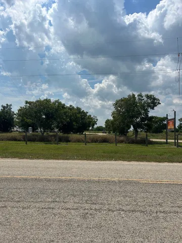 a view of a golf course