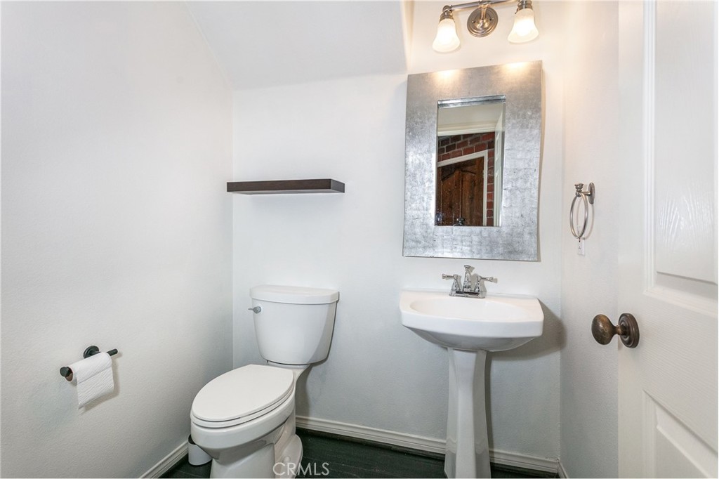 1175 Corte Riviera Camarillo, CA 93010 - Photo 15 of 33 Downstairs Bath