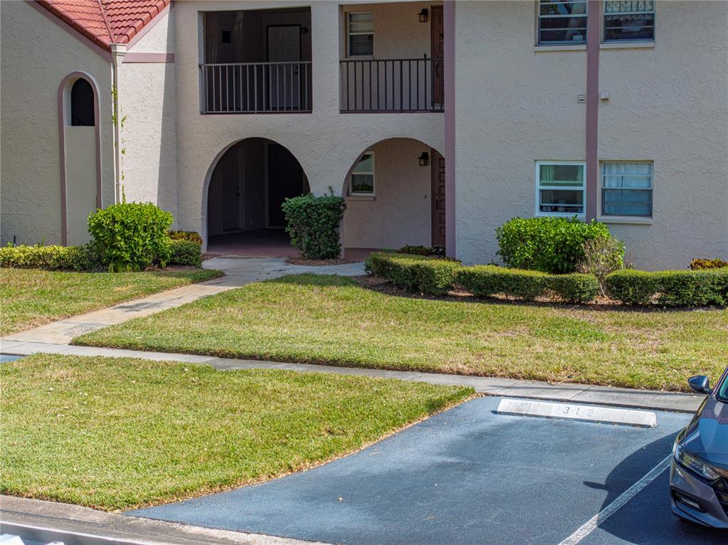 9700 Starkey Road, Unit 312 Seminole, FL 33777 - Photo 3 of 44