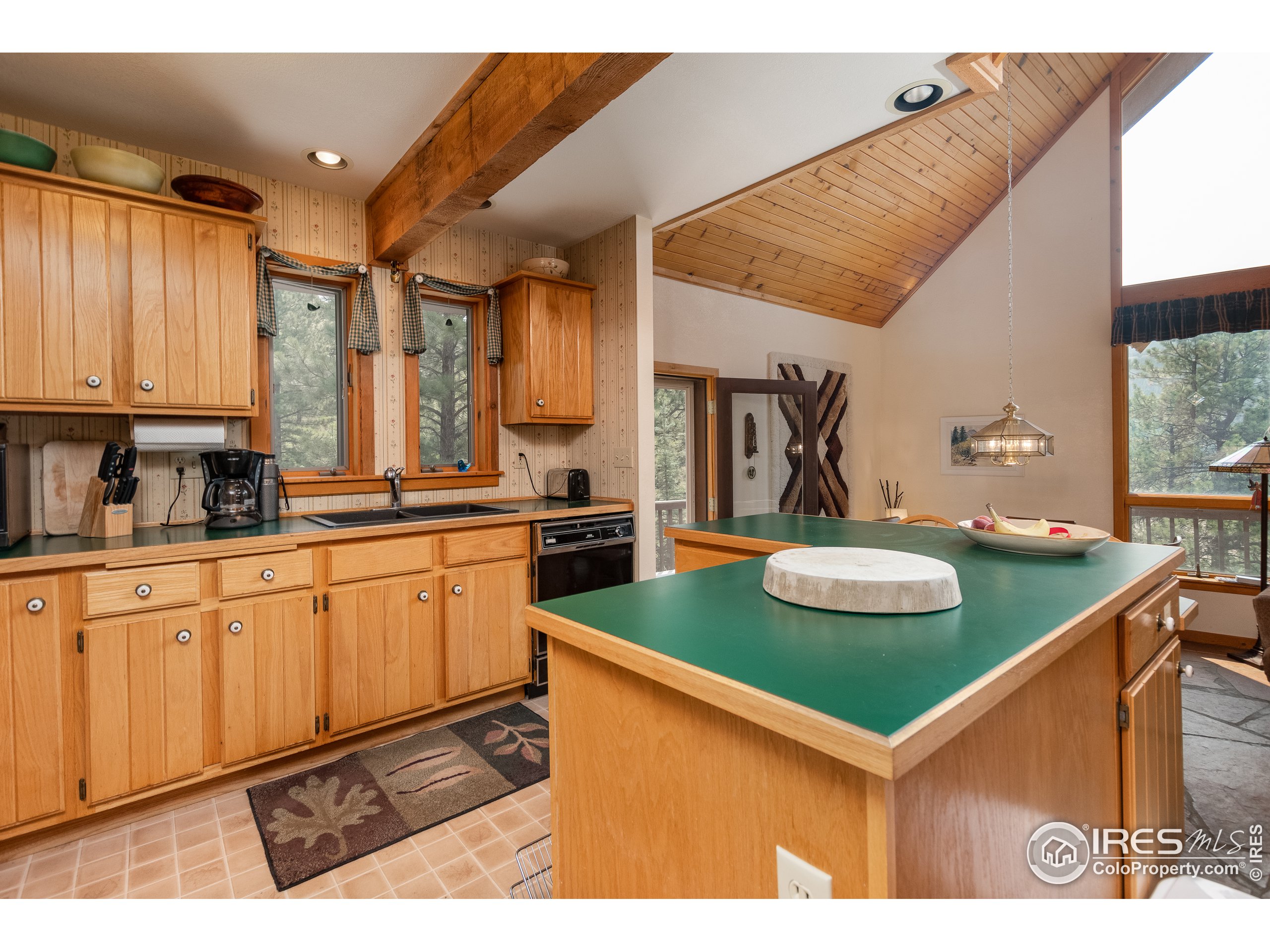 318 Dunraven Glade Road Drake, CO 80515 - Photo 11 of 38