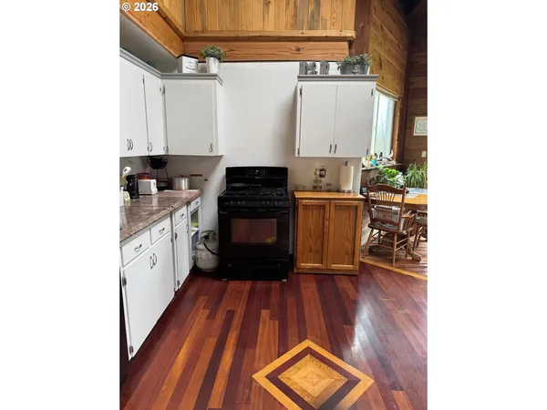 $350,000 | 27201 High Deck Road, Cascadia, OR 97329