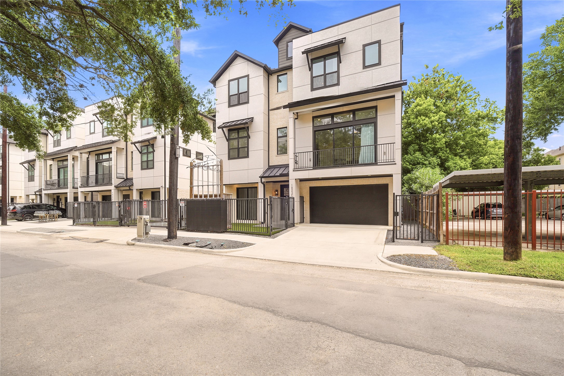 1823 Prospect Street, Unit C Houston, TX 77004 - Photo 2 of 43