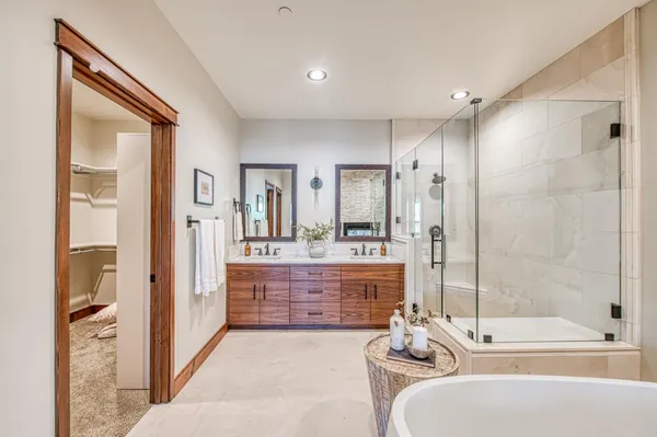 $4,100,000 | 44687 Lakeview Drive, Shaver Lake, CA 93664