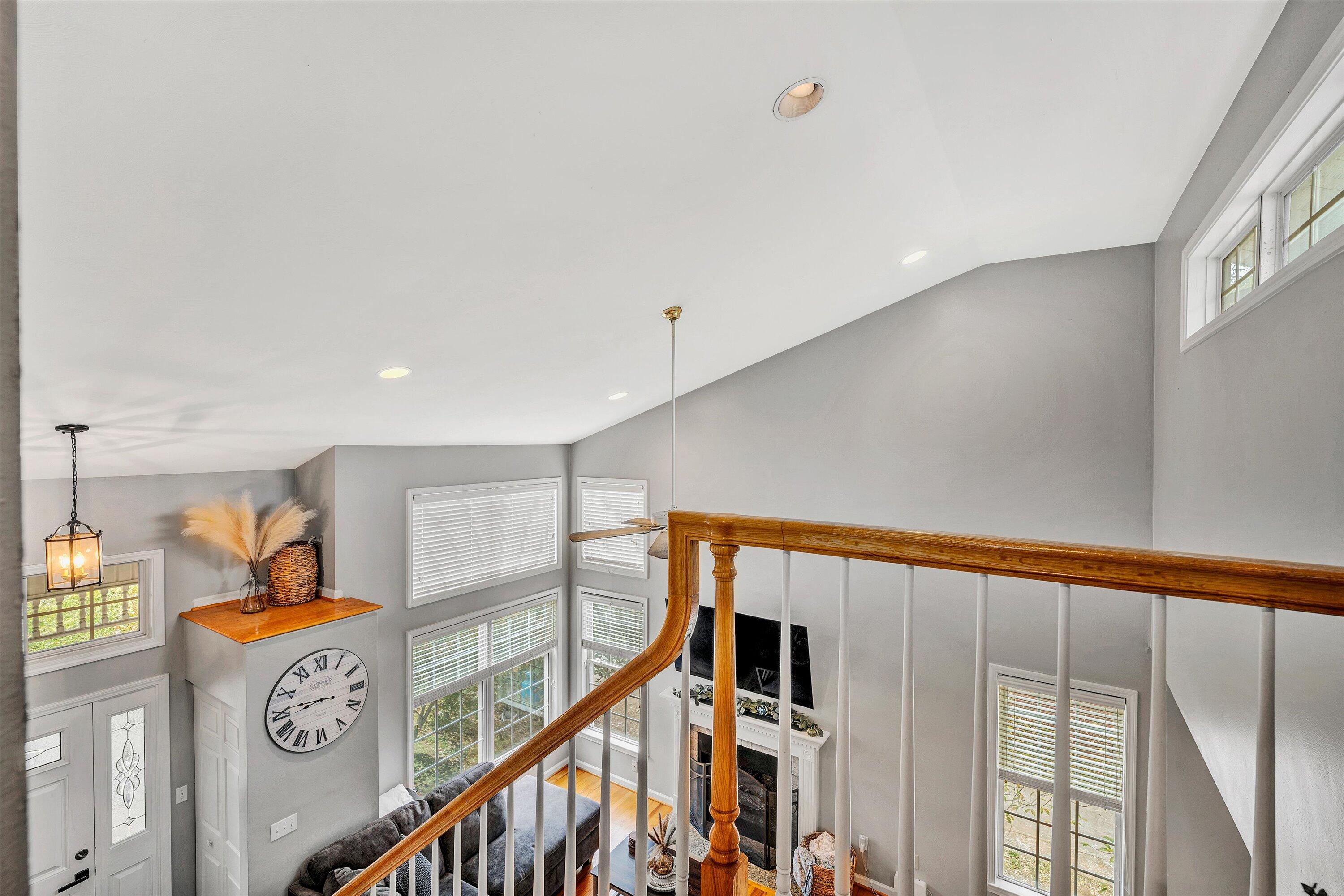 1921 Sheffield Road Southwest Roanoke, VA 24015 - Photo 13 of 33 14-DSC00268