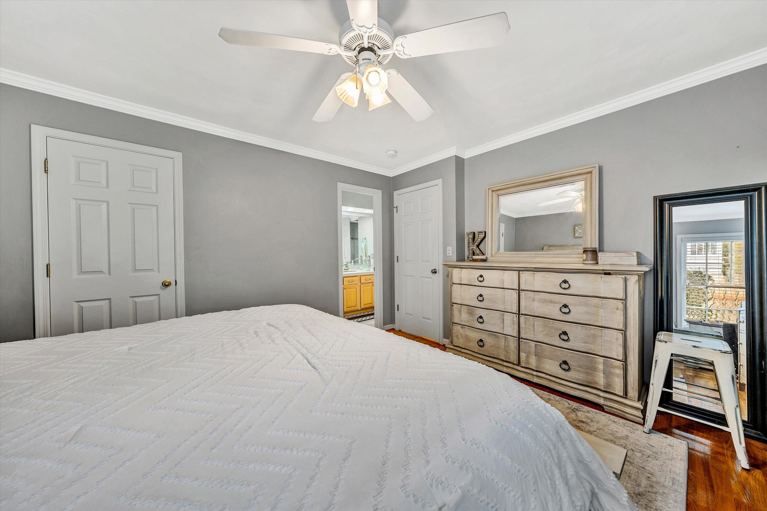 1921 Sheffield Road Southwest Roanoke, VA 24015 - Photo 16 of 33 17-DSC00253
