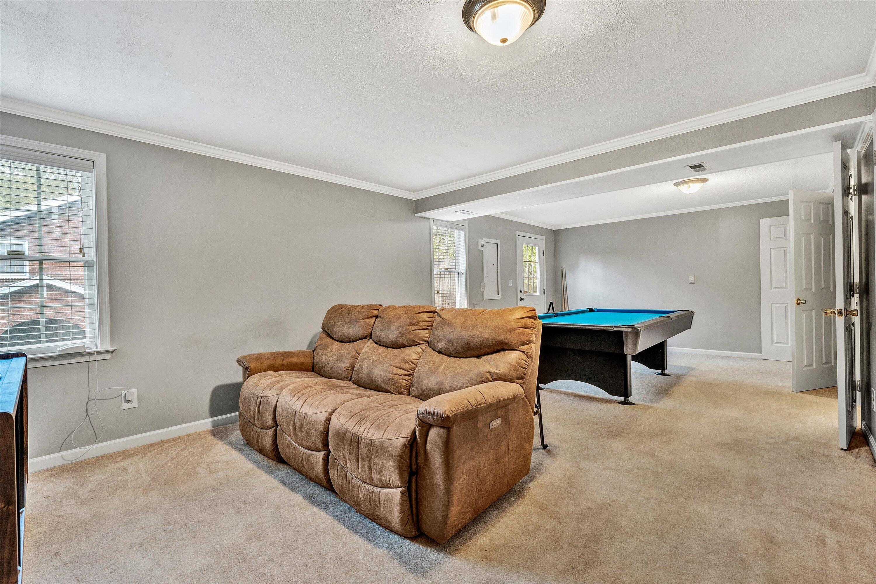 1921 Sheffield Road Southwest Roanoke, VA 24015 - Photo 22 of 33 23-DSC00274