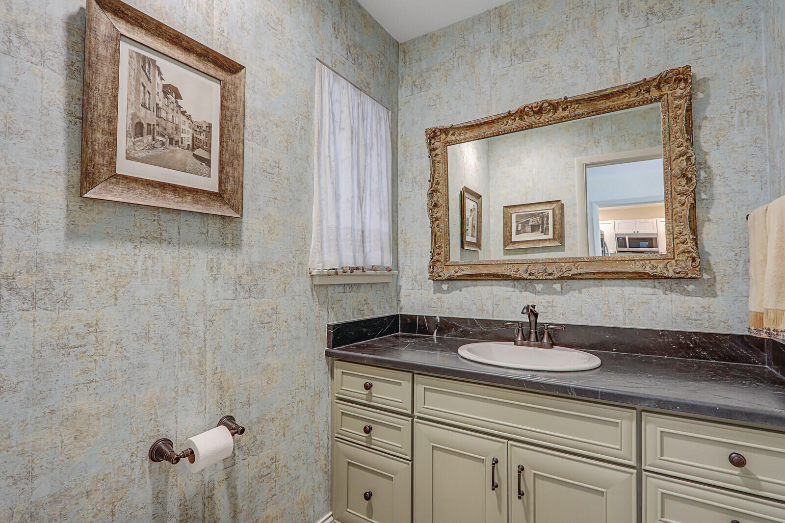 5661 Southeast Foxcross Place Stuart, FL 34997 - Photo 32 of 62 Half bath