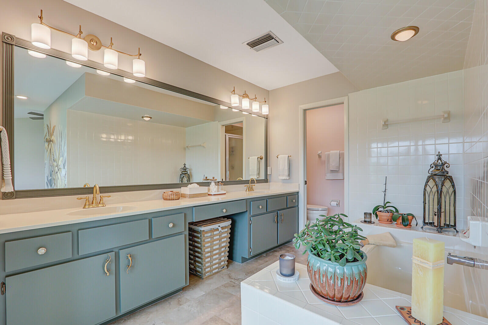 5661 Southeast Foxcross Place Stuart, FL 34997 - Photo 42 of 62 Master Bath 1