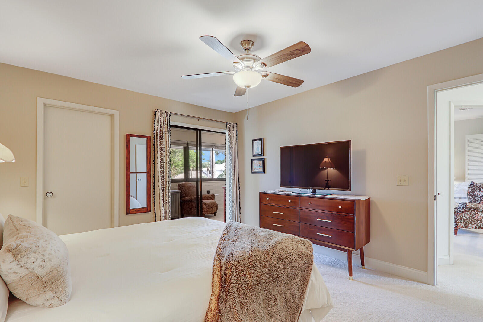 5661 Southeast Foxcross Place Stuart, FL 34997 - Photo 46 of 62 Guest bedroom 2