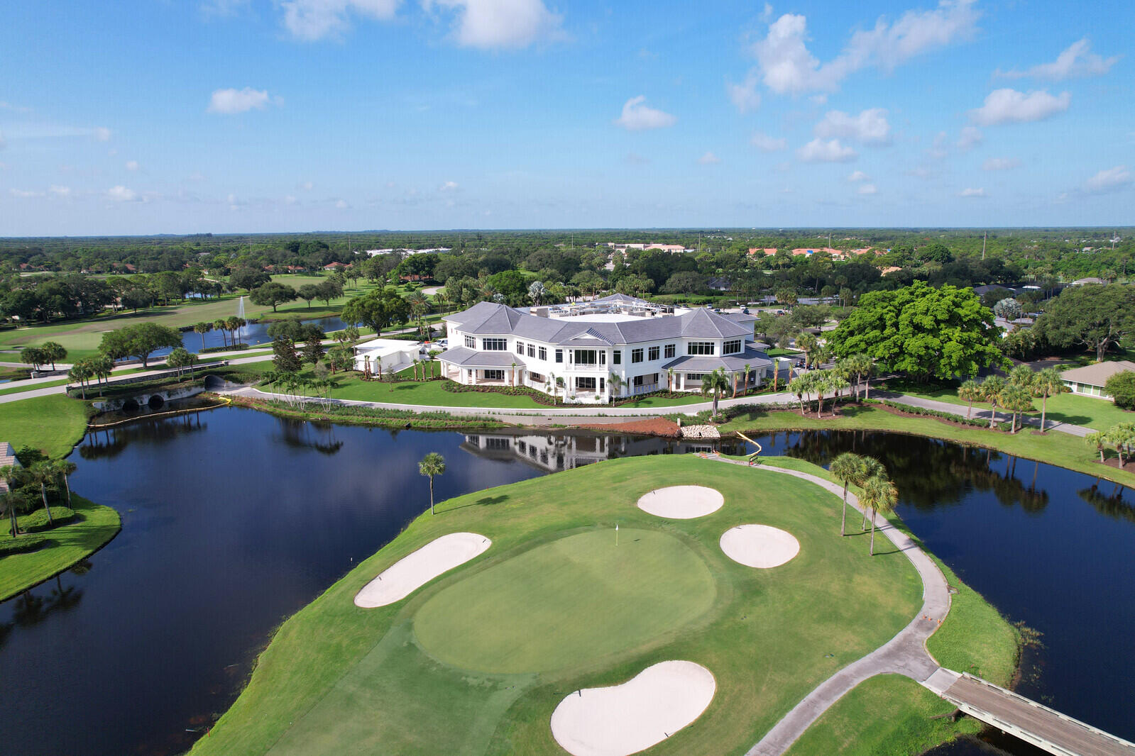 5661 Southeast Foxcross Place Stuart, FL 34997 - Photo 54 of 62 Clubhouse back
