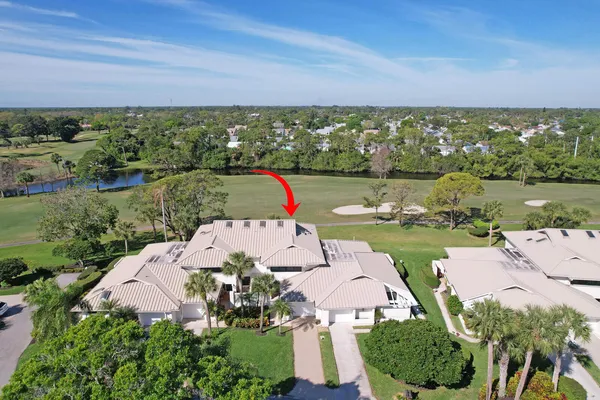 $379,990 | 5661 Southeast Foxcross Place, Stuart, FL 34997