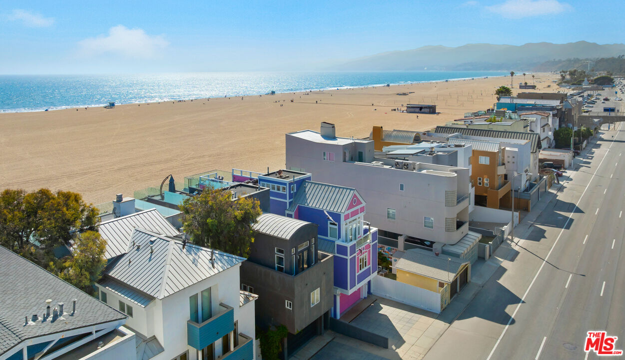 1341 Palisades Beach Road Santa Monica, CA 90401 - Photo 5 of 68